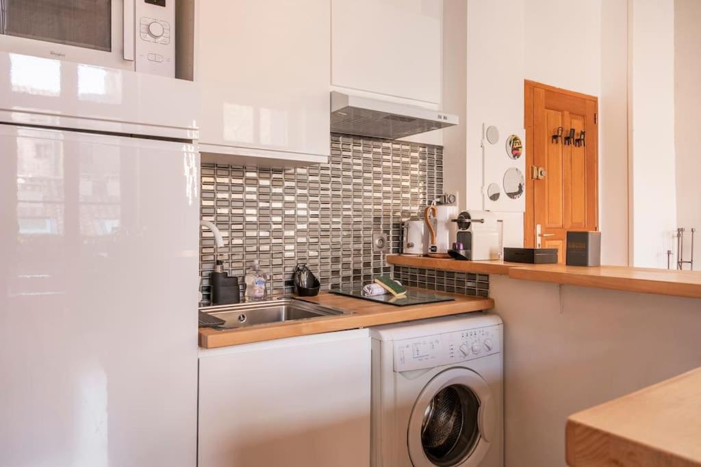 Loft D'exception 67 M2 Av Balcon Sans Vis A Vis Apartment Montpellier
